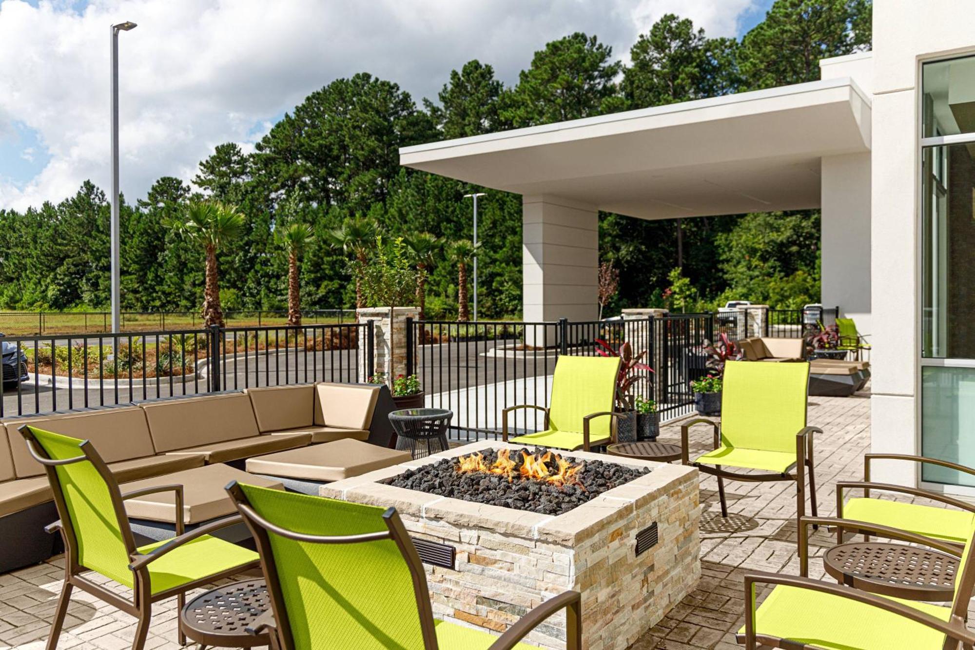 Springhill Suites By Marriott Savannah Richmond Hill Exterior photo